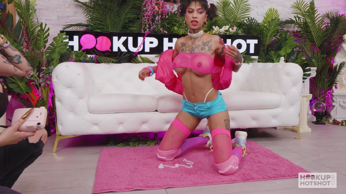 HookupHotshot Episode 431 Ravyn Alexa Anal BTS XXX